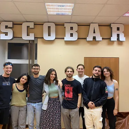 Escobars Backpackers *
